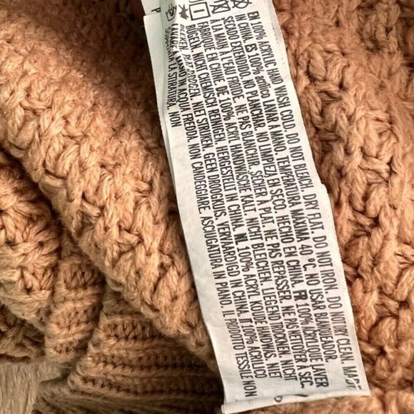 Women's cozy sweater tan longsleeve sweater knitted  Forever 21Size S. - Picture 6 of 8